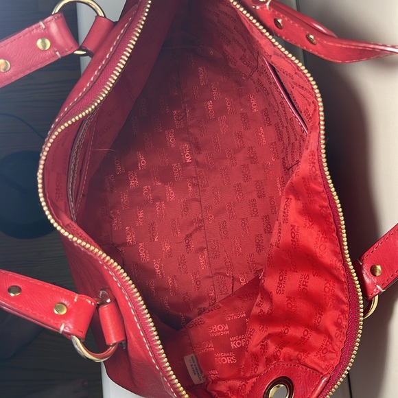Michael - Michael Kors Red Leather Astor Large EUC - Picture 4 of 5